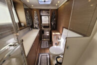 lagoon-450s-int-owners-head