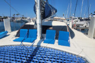 catana-431-ext-foredeck